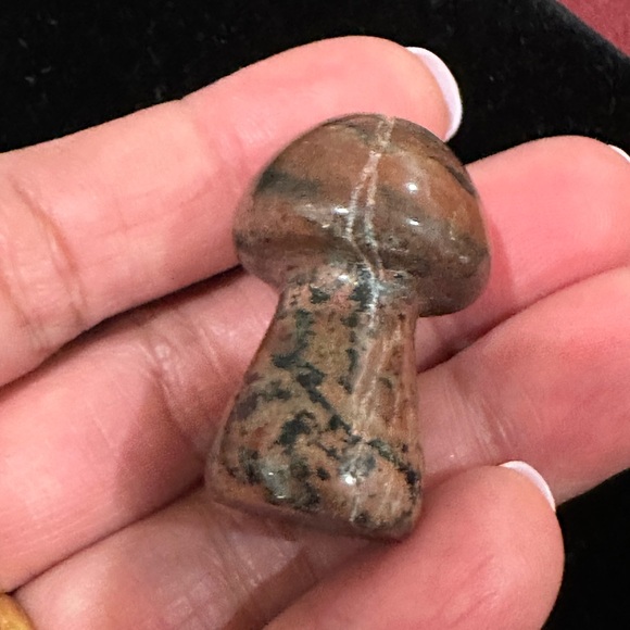 Brown Stone Mushroom Figurine Stone - Picture 1 of 3